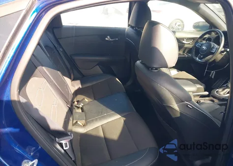 2020 Kia Forte Gt-Line z USA, uszkodzony, nr VIN 3KPF34AD2LE208774